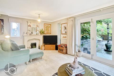 5 bedroom detached house for sale, Margery Allingham Place, Tolleshunt D'arcy, Maldon