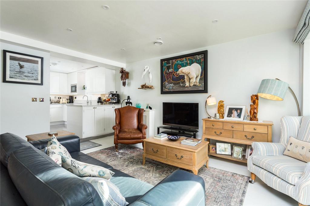 Sitting/Dining Room