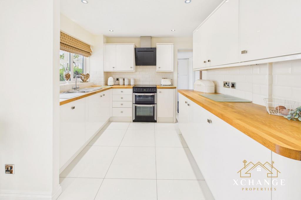 Kitchen/Dining