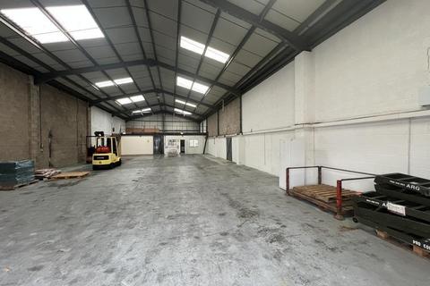 Warehouse to rent, 5 New Rd Hixon ST18 0PJ
