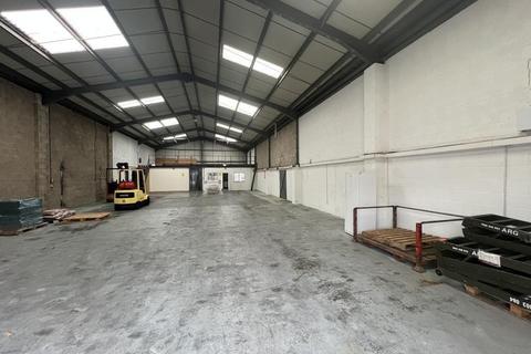 Warehouse to rent, 5 New Rd Hixon ST18 0PJ