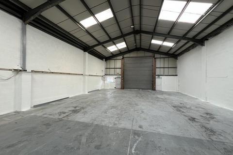 Warehouse to rent, 5 New Rd Hixon ST18 0PJ