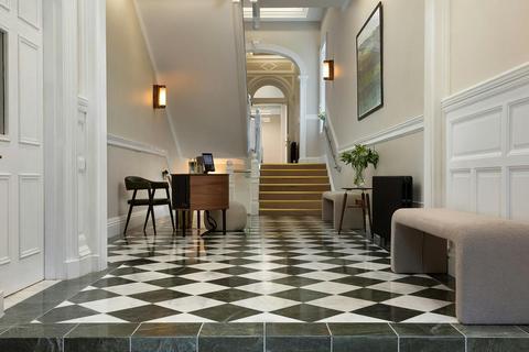 Office to rent, 22 Queen St Edinburgh EH2 1JX