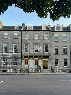 Office to rent, 22 Queen St Edinburgh EH2 1JX