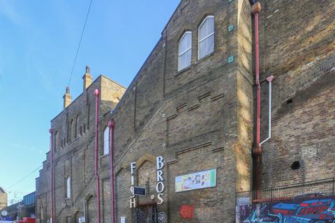 Retail property (high street) to rent, Hackney Rd London E2 9EG