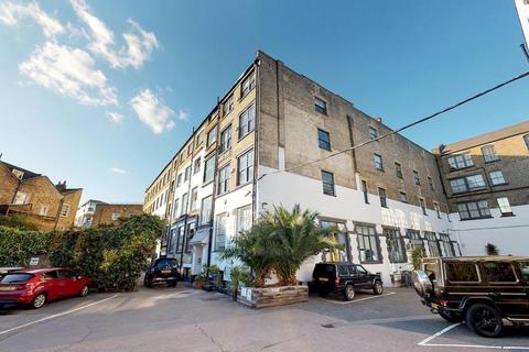 Office to rent, 202-208 New North Rd London N1 7BJ