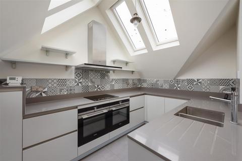 2 bedroom apartment for sale, Tankerton Road, Tankerton, Whitstable