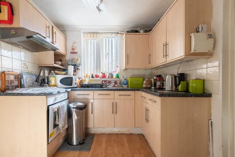 2 bedroom end of terrace house for sale, Griffin Road, Hull HU9