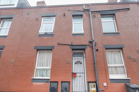 3 bedroom terraced house for sale, Recreation Crescent, Leeds LS11