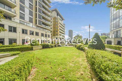 3 bedroom apartment to rent, Lensbury Avenue, Fulham SW6