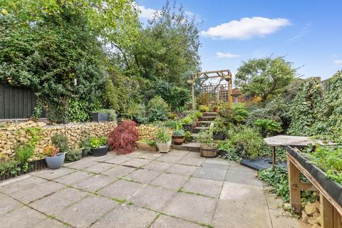 3 bedroom semi-detached house for sale, 16 Ronkswood Hill, Worcester.  WR4 9EP