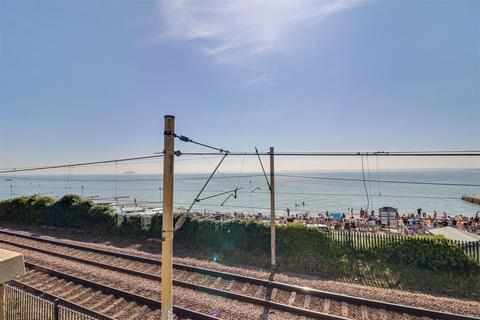 undefined, Bell Sands, Leigh-On-Sea SS9