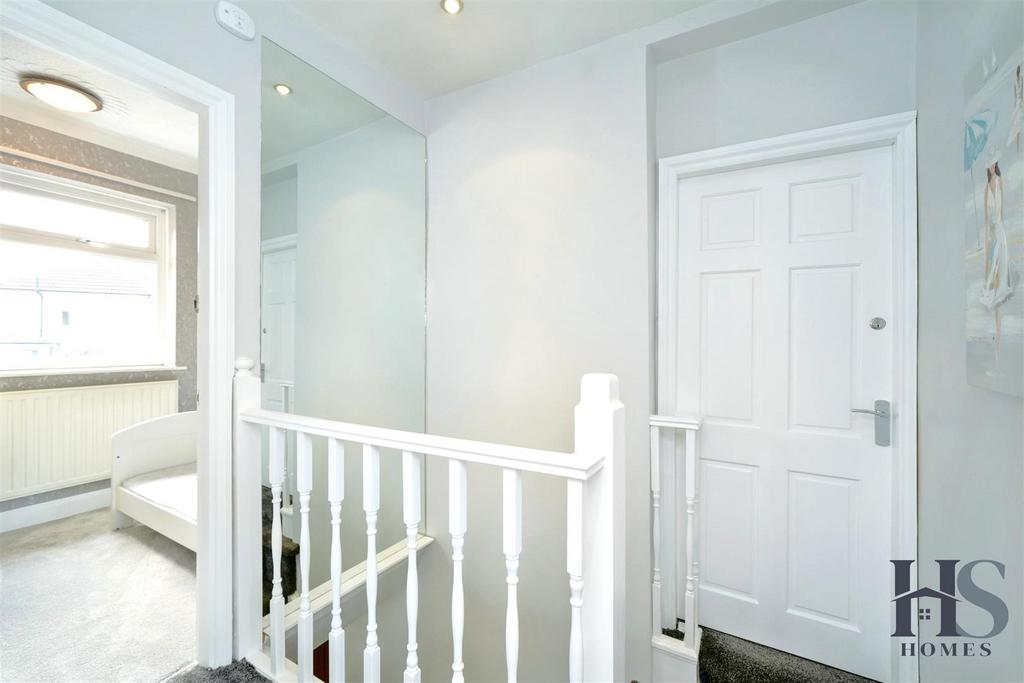 HALLWAY.jpg