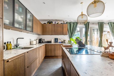 3 bedroom terraced house for sale, Bessels Way, Sevenoaks, Kent