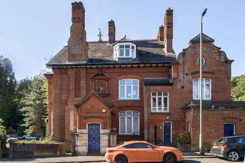 undefined, Crystal Palace Park Road, London