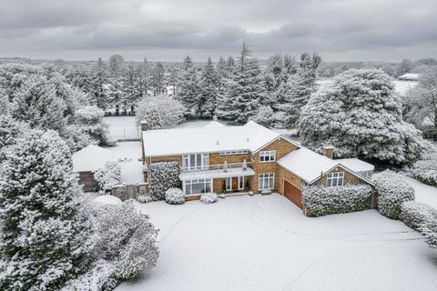 5 bedroom detached house for sale, Butts Way, Watlington OX49