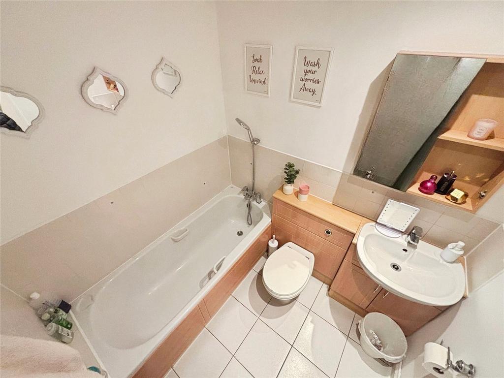 En Suite Bathroom