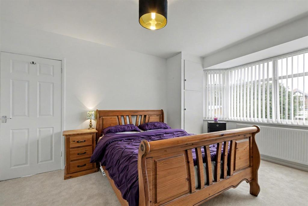 Bedroom 1 2.jpeg