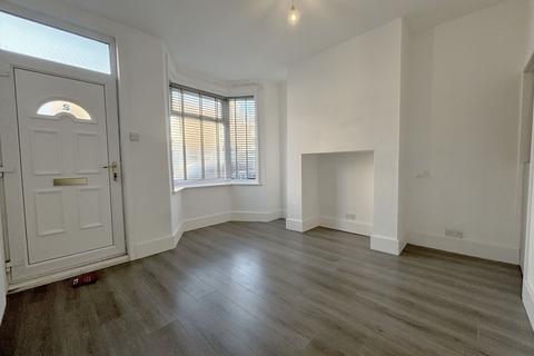 2 bedroom terraced house for sale, Derwent Street, Scarborough
