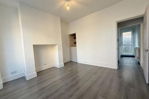 2 bedroom terraced house for sale, Derwent Street, Scarborough