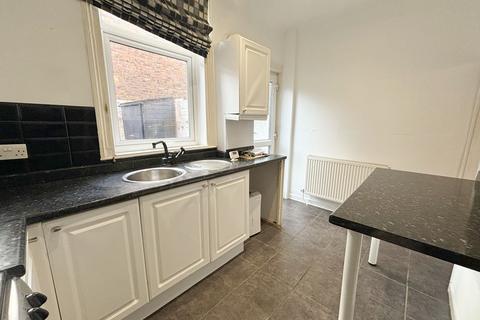2 bedroom terraced house for sale, Derwent Street, Scarborough