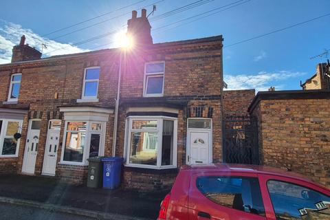 2 bedroom terraced house for sale, Derwent Street, Scarborough