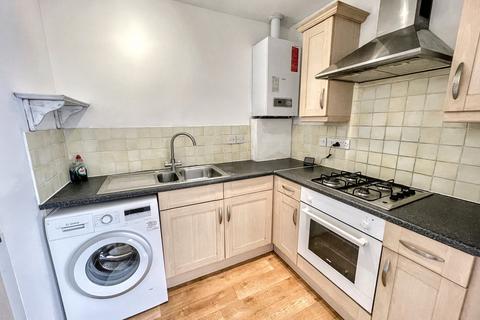 2 bedroom flat for sale, Kinson