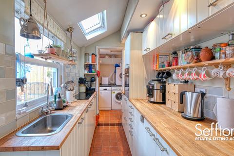 2 bedroom cottage for sale, Yarmouth Road, Norwich, Norfolk