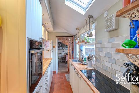 2 bedroom cottage for sale, Yarmouth Road, Norwich, Norfolk