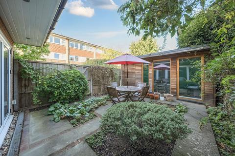 undefined, Breamwater Gardens, Richmond, TW10