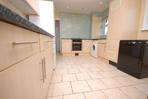 2 bedroom flat for sale, Woodwicks, Rickmansworth WD3