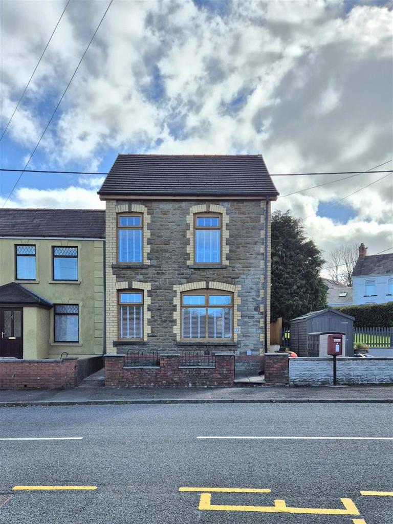 Front 36 Penygroes.jpg