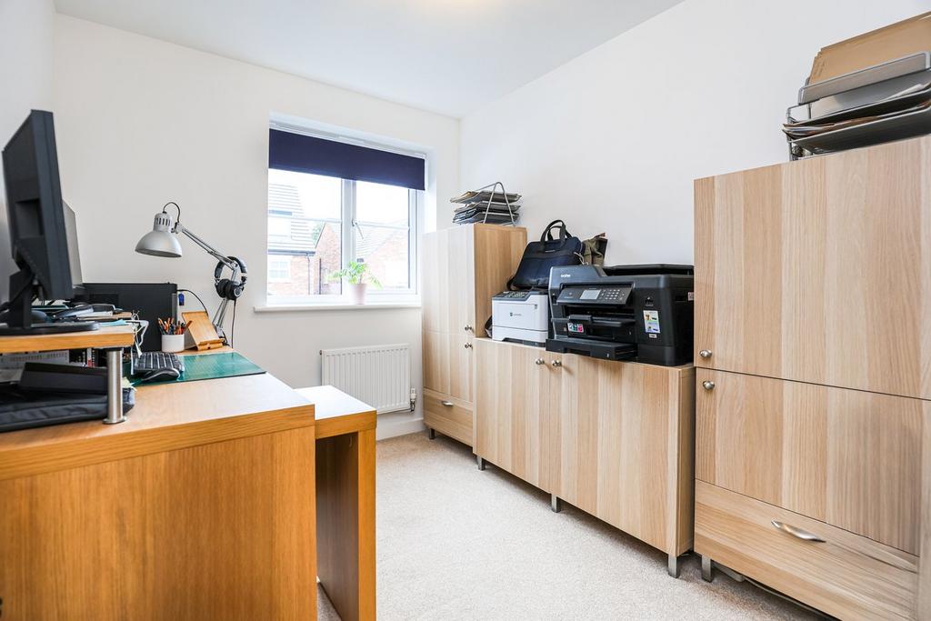 Bedroom 3/Office