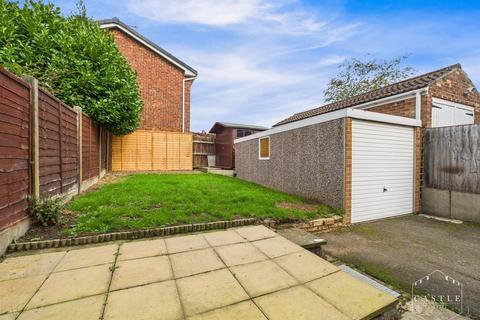 3 bedroom semi-detached house for sale, Seaforth Drive