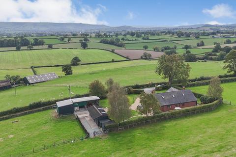 3 bedroom detached bungalow for sale, Llansantffraid
