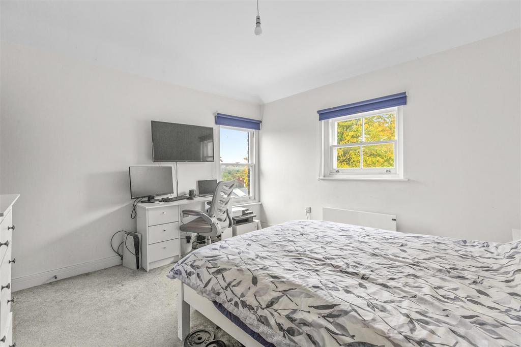 Flat 3 Priory Villas, Priory Road, HP13 6 GZ-10.jpg