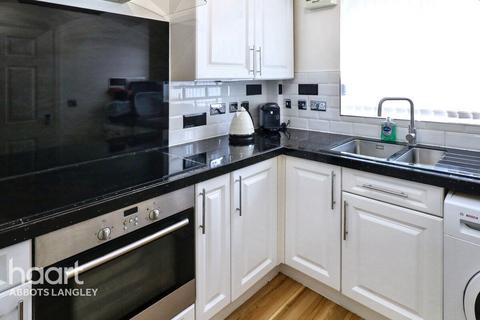 undefined, Elmwood Grove, Hemel Hempstead