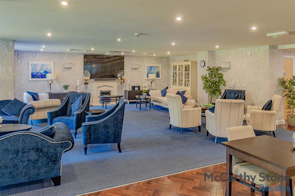 8664611-interior16.jpg
