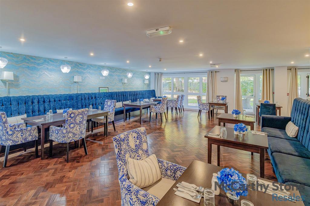 8664611-interior15.jpg
