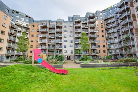Seren Park Gardens, London, Greater London