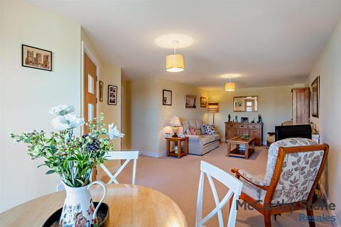 1 bedroom apartment for sale, Blake Court, Northgate, Bridgwater