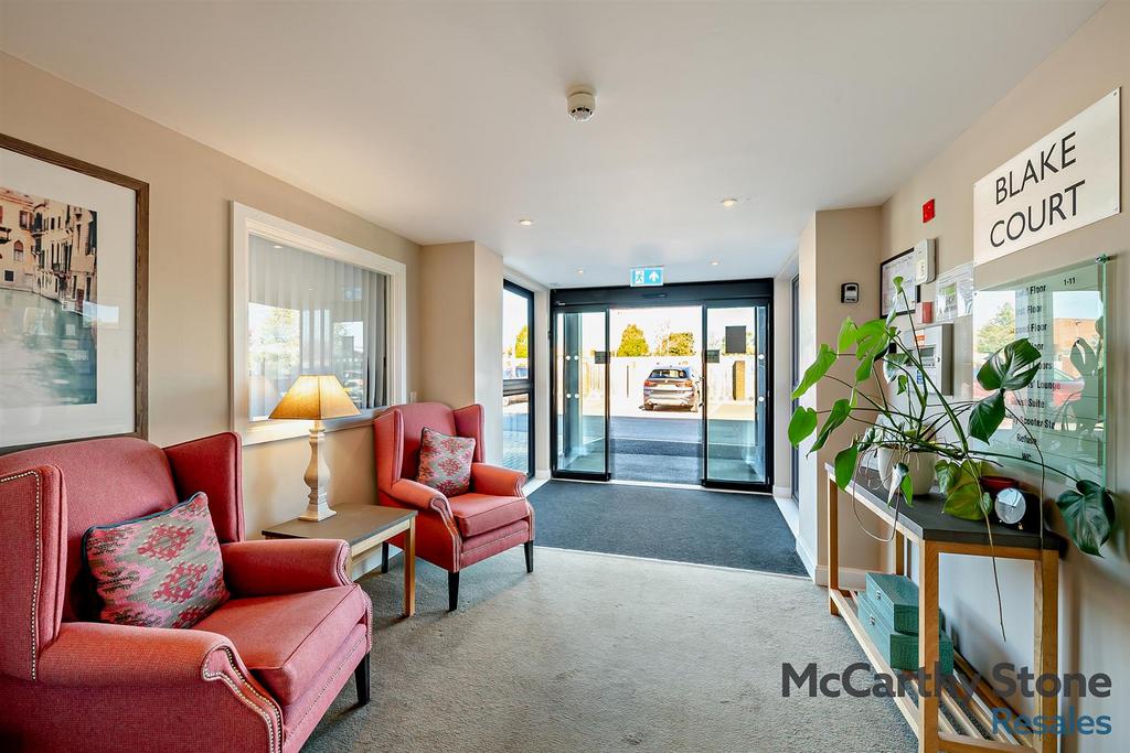 Homeowners Lounge