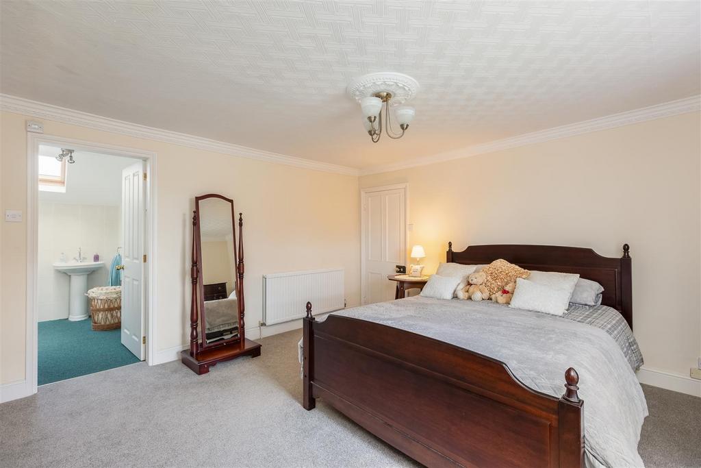 Rose Garth Bedroom 1-2.jpg
