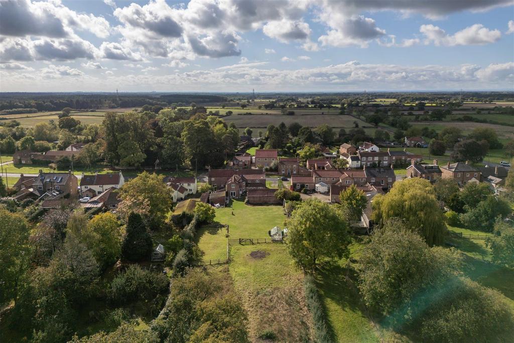 Rose Garth Aerial-7.jpg