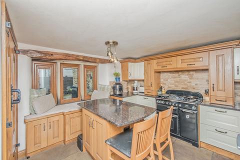 undefined, Shipley, Shipley BD18