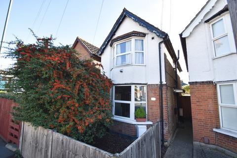 Molesey Road, Hersham, KT12