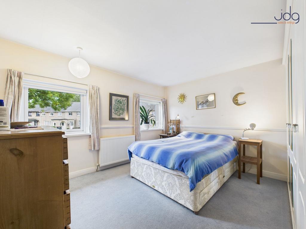Double Bedroom with fitted wardrobes