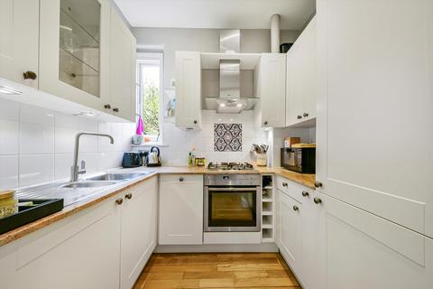2 bedroom flat for sale, Fellows Road, Belsize Park NW3