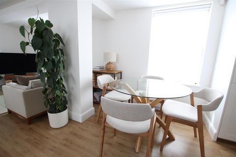 undefined, CHURCH STREET, LEATHERHEAD, KT22