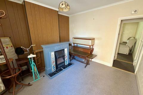 2 bedroom house for sale, Wollaston Road, Lowestoft, Suffolk, NR32